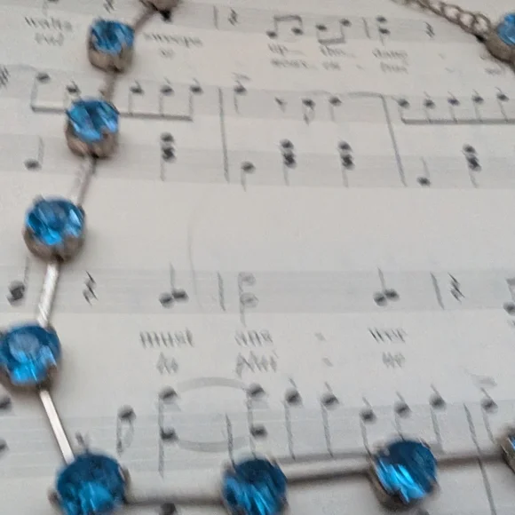 Vintage Blue Stone Choker Necklace - Picture 5 of 10